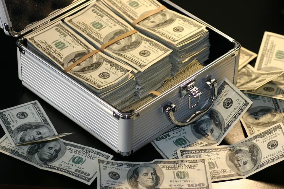 Crypto-Based Founders Bank Considers Itself a "Bank" Despite the Lack of License