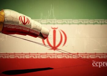 Bitcoin faces headwinds as Iran risk boosts gold demand