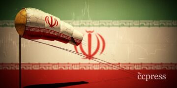 Bitcoin faces headwinds as Iran risk boosts gold demand